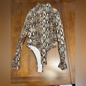 Elegant Snakeskin Print Women's Bodysuit
